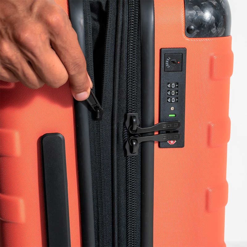 RENEGADE VAULT CARRY-ON BAG - View 4